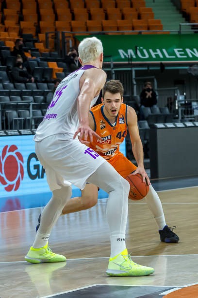 他是否能从 他是否能从